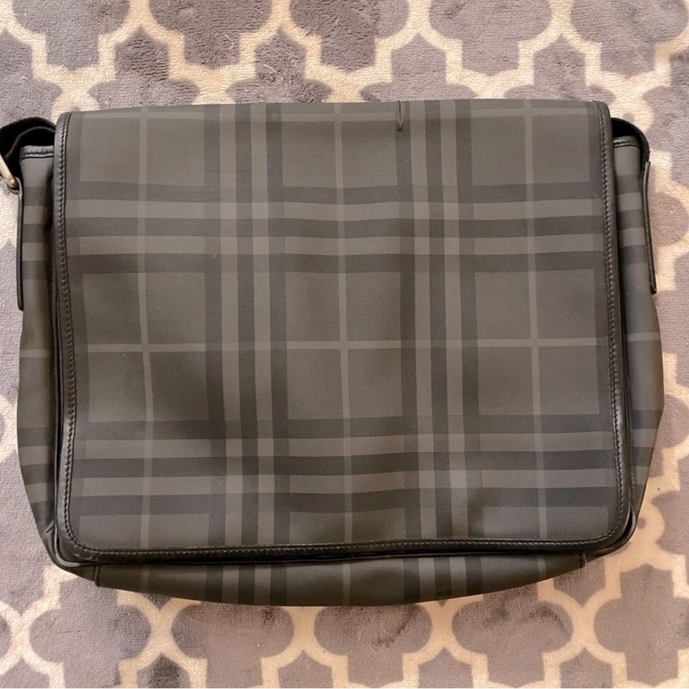 Authentic Burberry dark novacheck bag